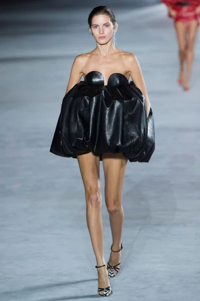 Look 65